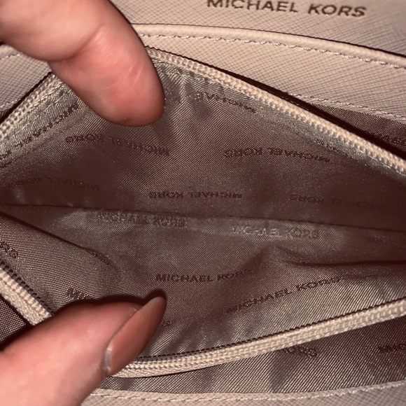 Michael Kors Wristlet - Picture 5 of 6